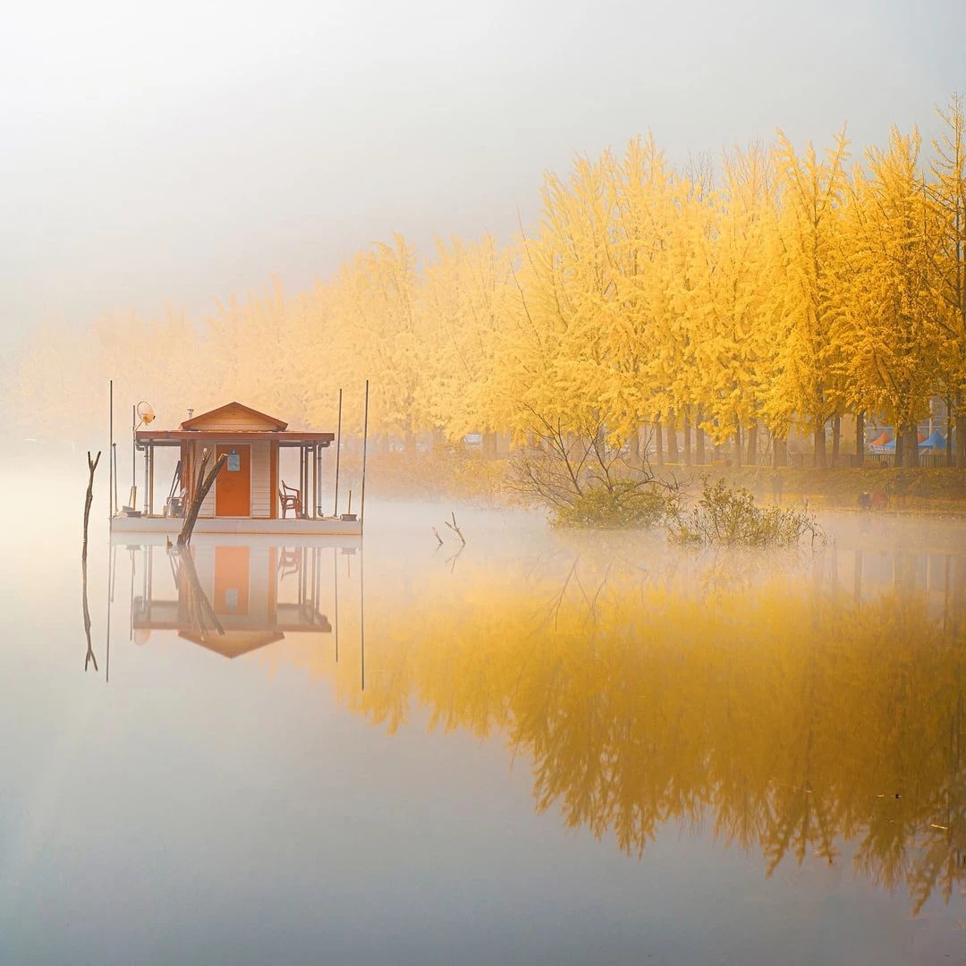 苏轼《六月二十七日望湖楼醉书》